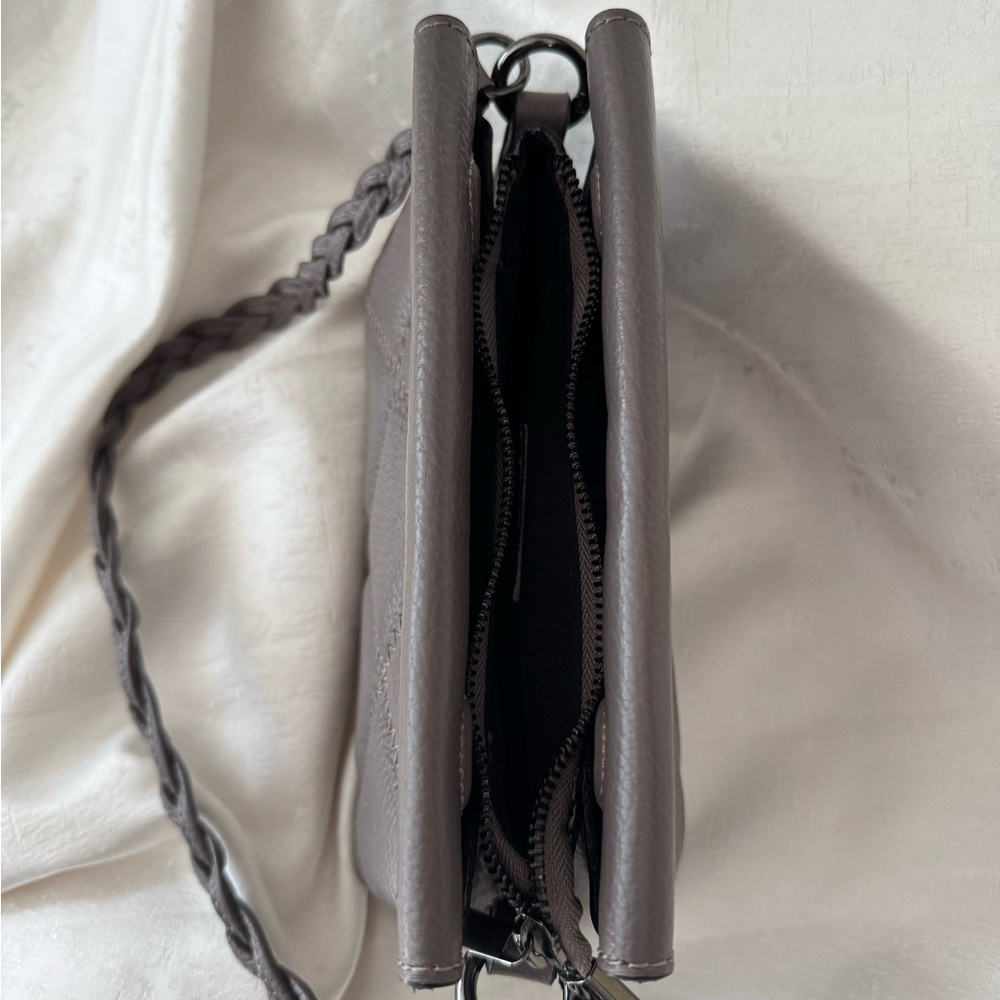 A Bellucci Quilted Leather Shoulder Bag/Cross Body - Picture 9 of 12